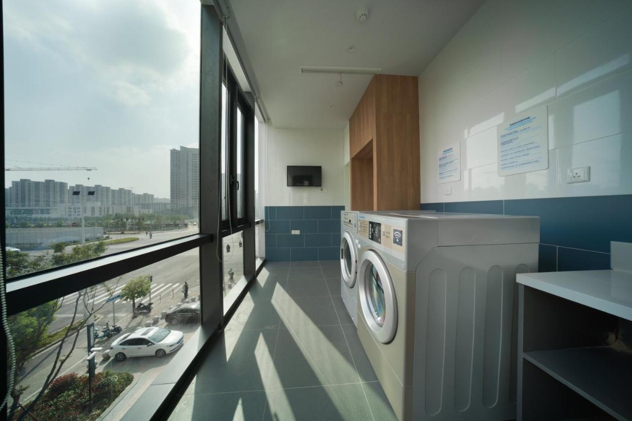 Holiday Inn Express Shanghai Huijin By Ihg מראה חיצוני תמונה