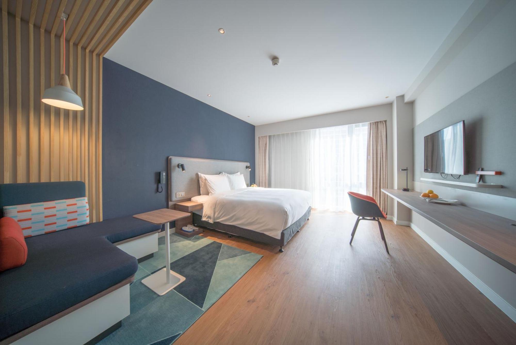 Holiday Inn Express Shanghai Huijin By Ihg מראה חיצוני תמונה