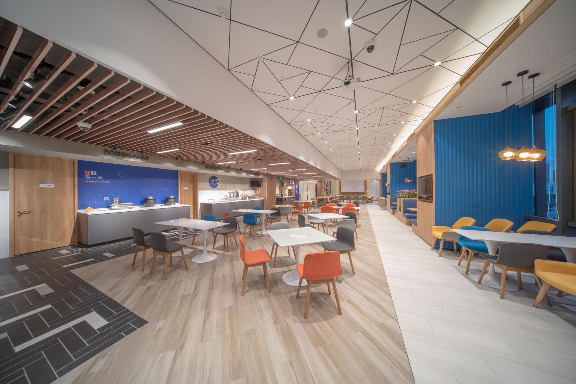 Holiday Inn Express Shanghai Huijin By Ihg מראה חיצוני תמונה