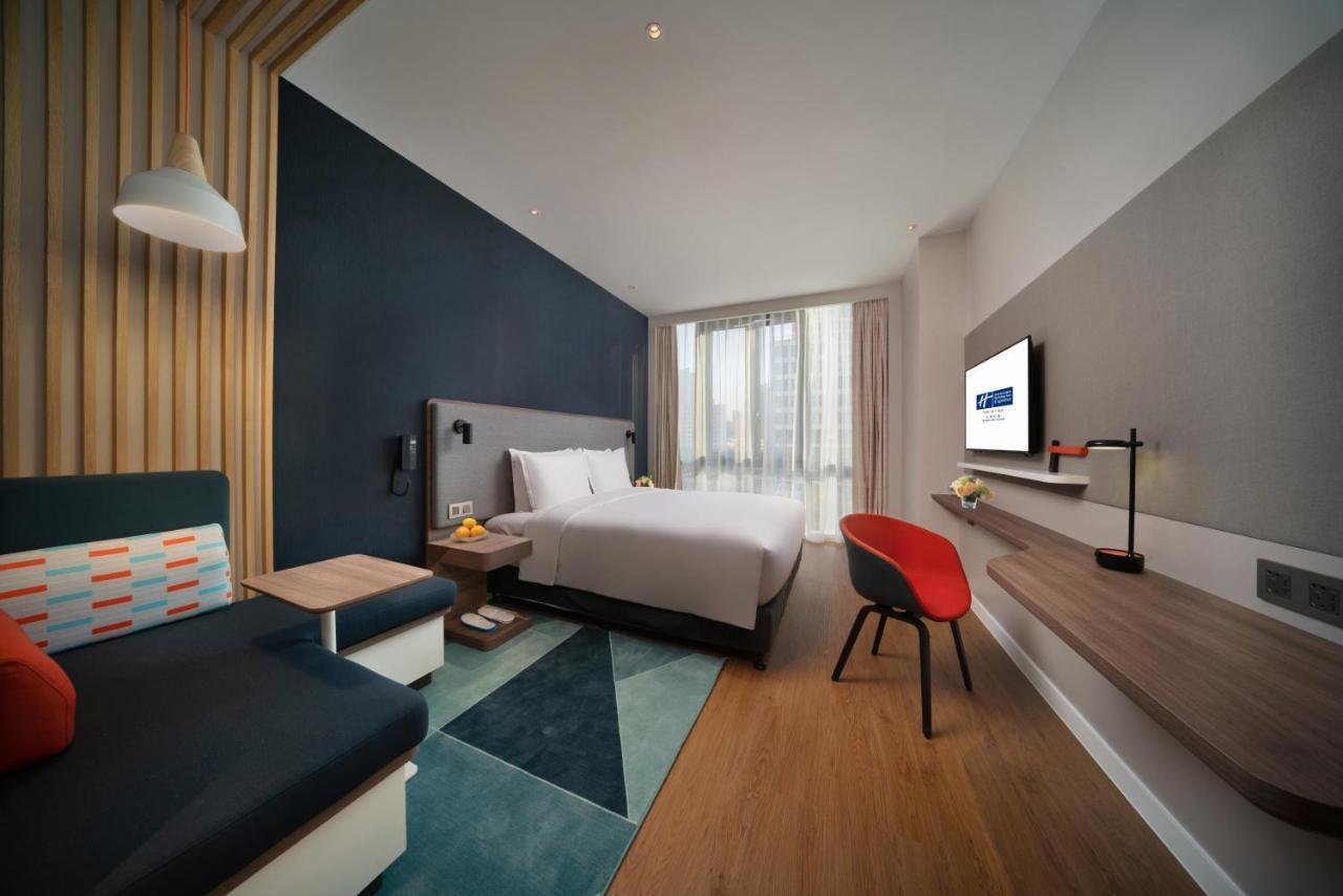 Holiday Inn Express Shanghai Huijin By Ihg מראה חיצוני תמונה
