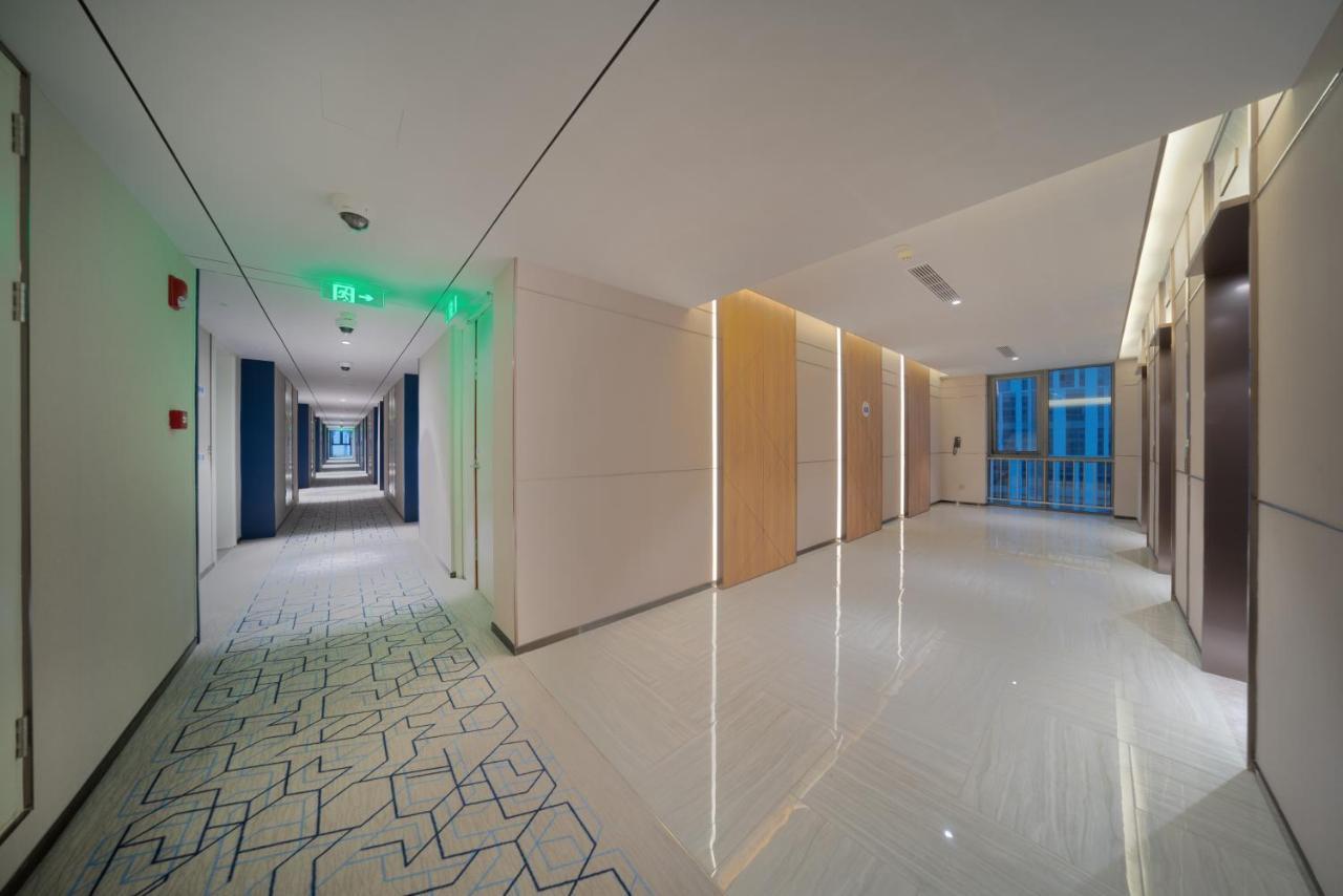 Holiday Inn Express Shanghai Huijin By Ihg מראה חיצוני תמונה