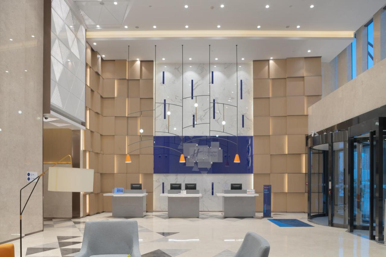 Holiday Inn Express Shanghai Huijin By Ihg מראה חיצוני תמונה