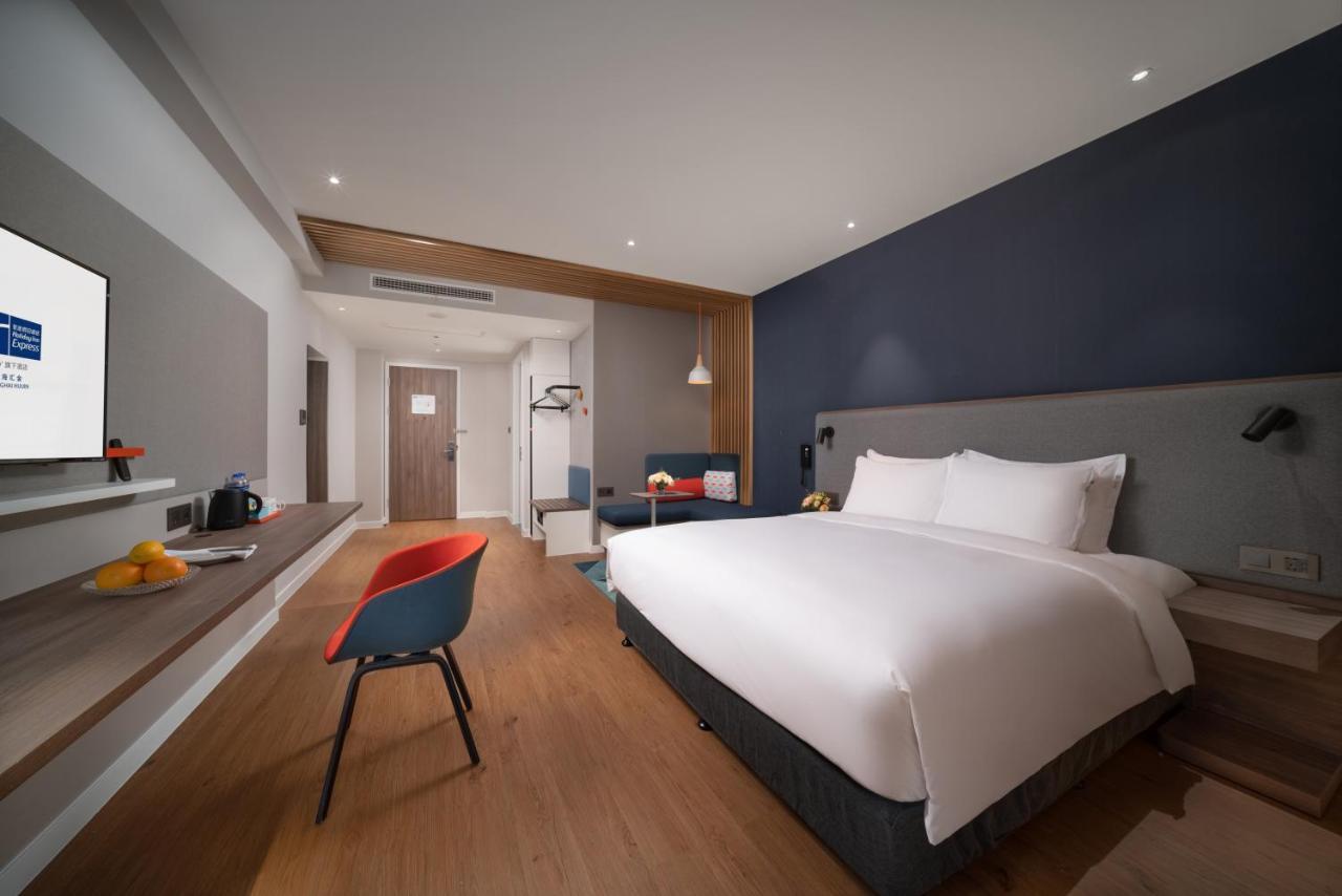 Holiday Inn Express Shanghai Huijin By Ihg מראה חיצוני תמונה